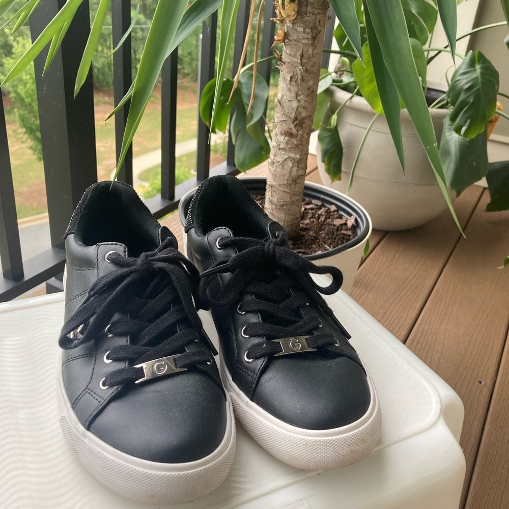 Black with white sole GBG Los Angeles sneaker